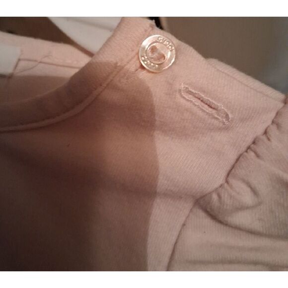 AUTHENTIC GUCCI "MY 1ST GUCCI OUTFIT" SIZE 6/9 MONTHS - Picture 3 of 11